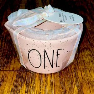 Rae Dunn Pink Speckled Measuring Cups